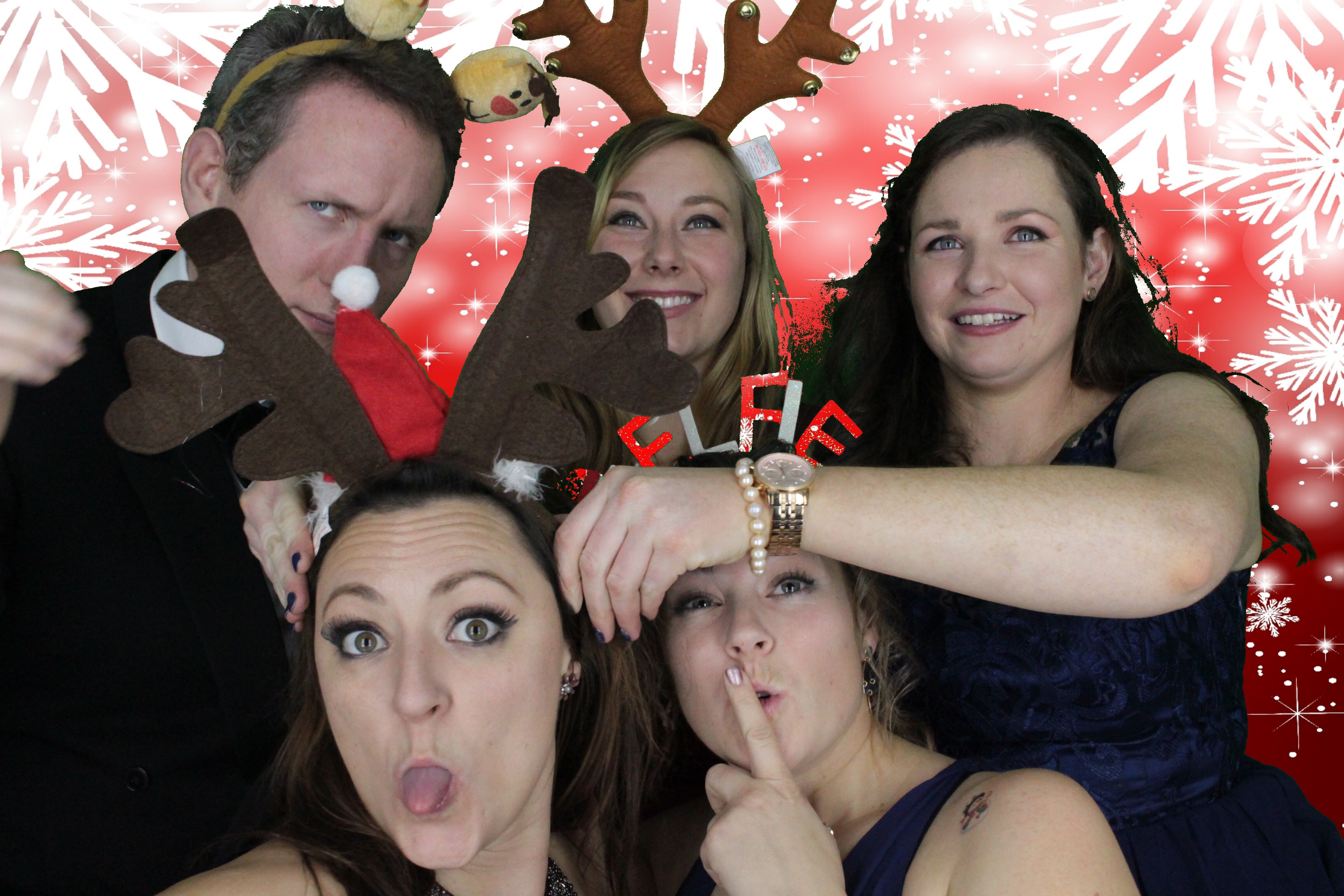 Upavon Officers' Mess Christmas Party | View more photos from the event at gallery.myphotoboothexperience.co.uk/u/MyPhotoBoothExperienceLtd/Upavon-Officers-Mess-Christmas-Party